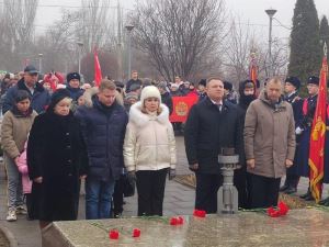 В районах Волгограда проходят памятные мероприятия, посвященные 82-й годовщине Сталинградской Победы