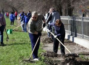 Весенние субботники проходят повсеместно