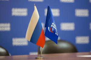Неделю приемов по вопросам материнства и детства проведут депутаты-единороссы