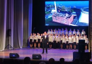 «Поклонимся великим тем годам»