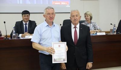 Волгоградской городской Думе вручен диплом победителя областного конкурса представительных органов МСУ