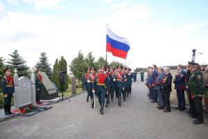 На главной высоте России установлен памятный знак воинам-якутянам