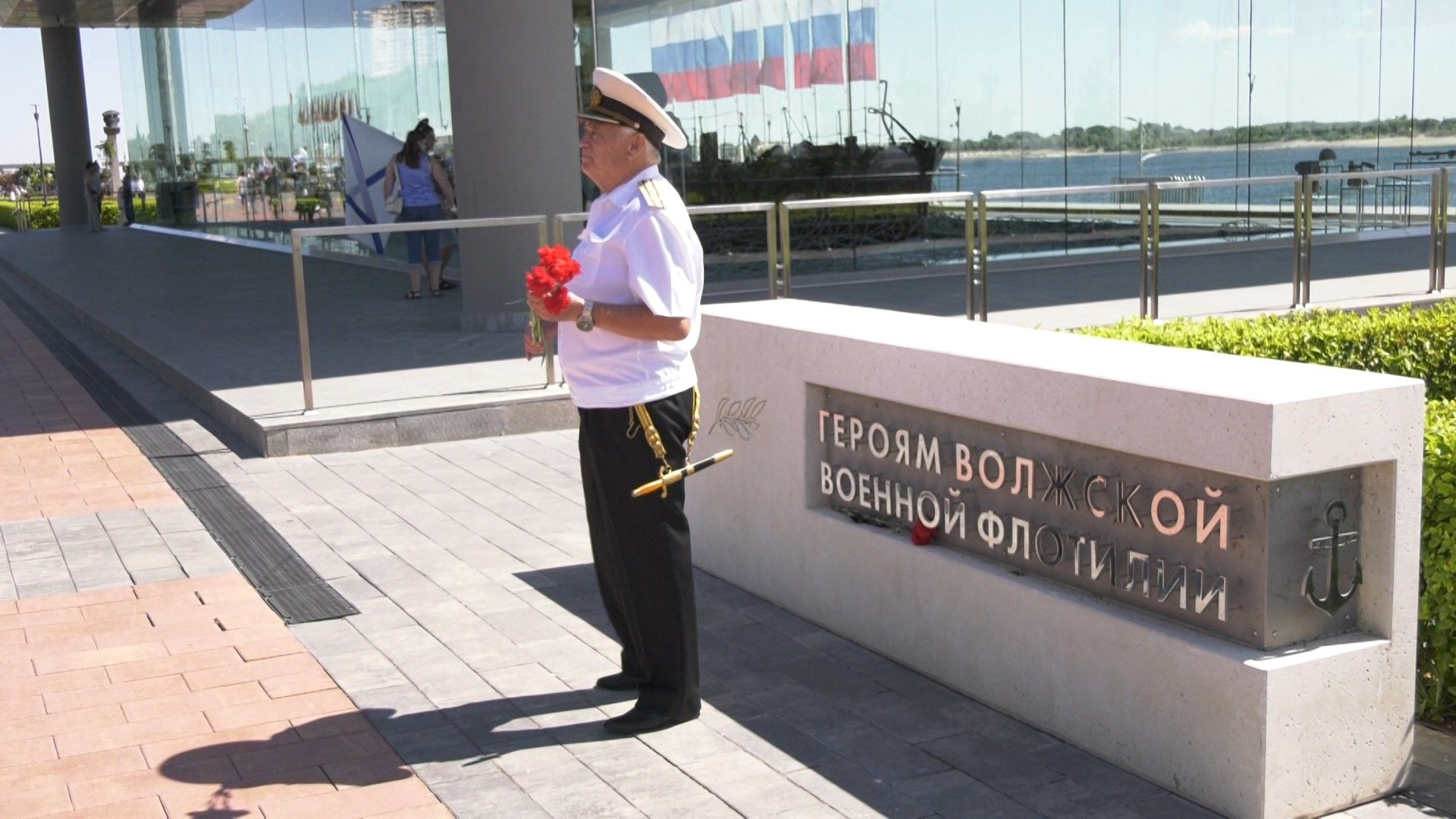 В День ВМФ волгоградцы почтили память моряков и речников – защитников  Сталинграда | 31.07.2023 | Волгоград - БезФормата