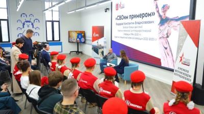 «Есть такая профессия – Родину защищать»: в Волгограде состоялся «Диалог с Героем»