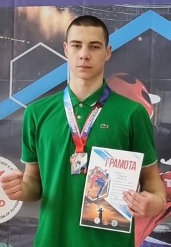 Лазарев Максим Евгеньевич