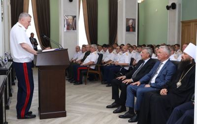 Волгоградские следователи принимают поздравления с профессиональным праздником