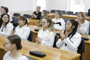 Дарить радость своим искусством