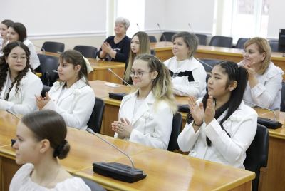 Дарить радость своим искусством