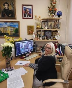 Депутат Лариса Тропкина участвует в разработке единых учебников по русскому языку и литературе