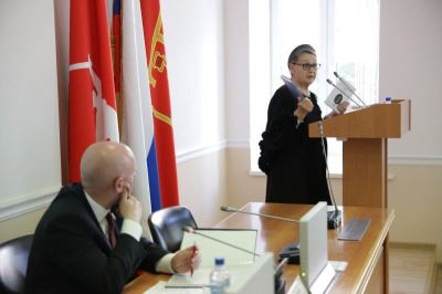 Депутаты гордумы возвращают в школьные библиотеки произведения писателя-фронтовика Евгения Лесникова