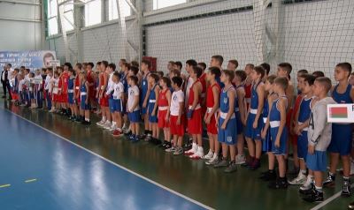 В Волгограде стартовал международный турнир по боксу памяти мастера спорта СССР Николая Макиенко