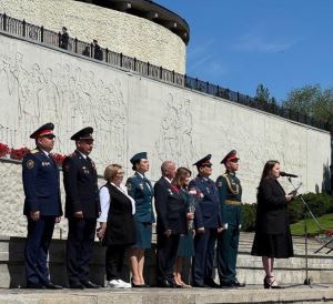 На Мамаевом кургане прошла патриотическая акция «И помнит мир спасённый… »