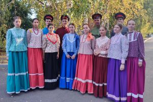 Образцовый фольклорный ансамбль «Ягодка» муниципального бюджетного учреждения дополнительного образования Волгограда «Детская музыкальная школа № 8»