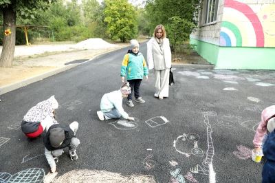 В поселке Водстрой капитально отремонтировали территорию детского сада
