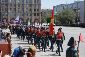 Парад в честь юбилея Великой Победы прошел в городе-герое