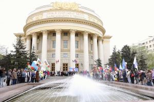 В Волгограде прошла первомайская акция «Солидарность трудящихся народов России – единство страны!»